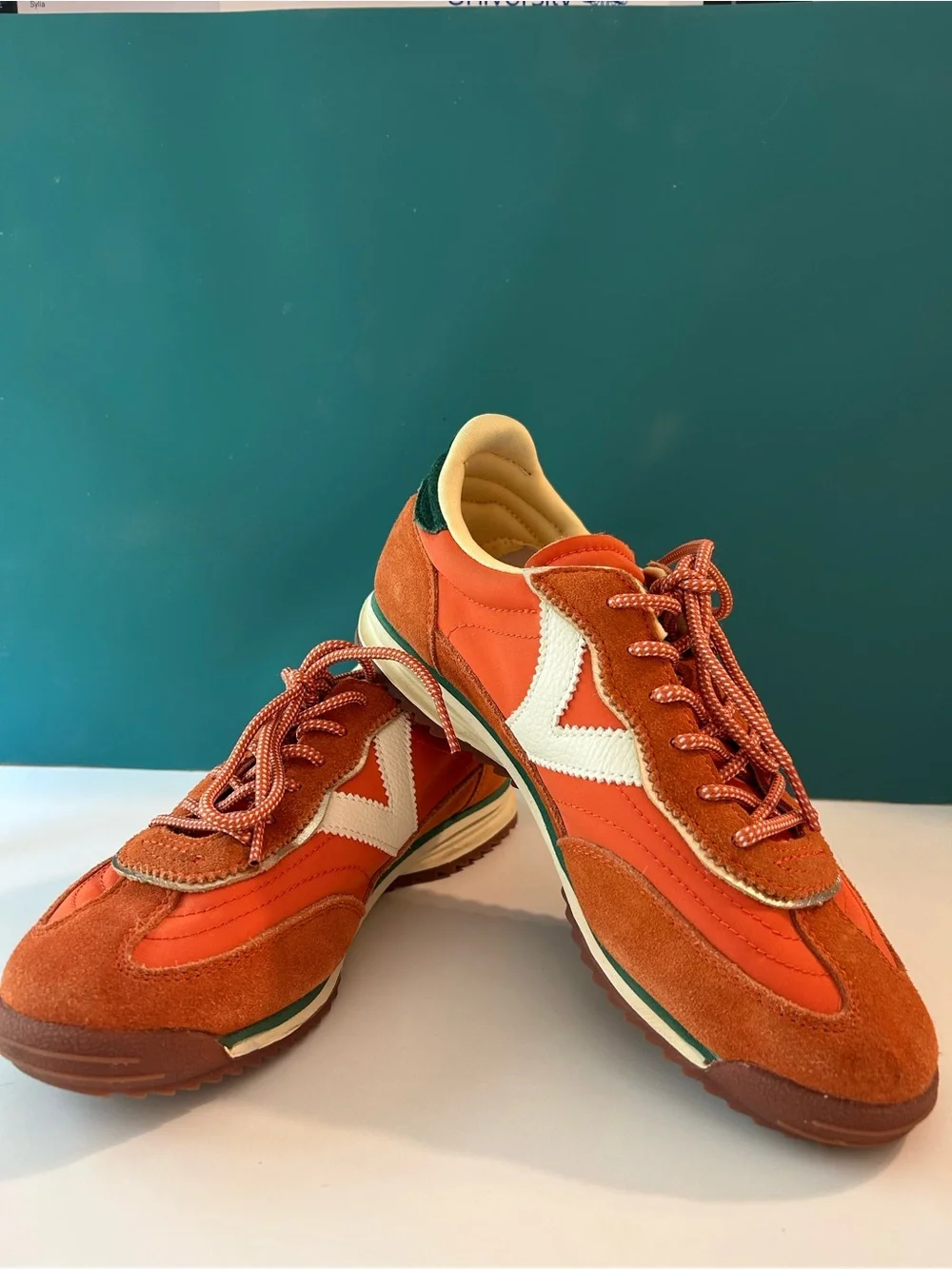 Victoria Saturno Retro Athleisure Trainers-size 39-Spain